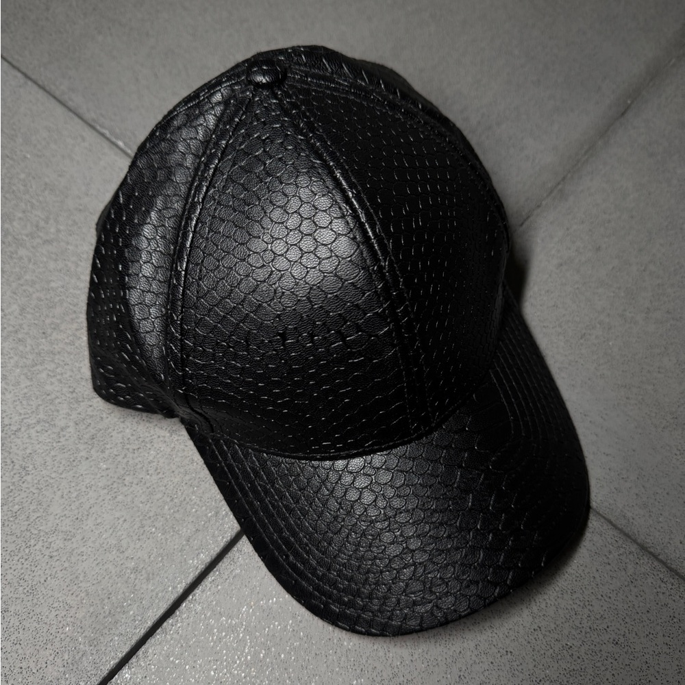 Brand new SAINT OWEN hat